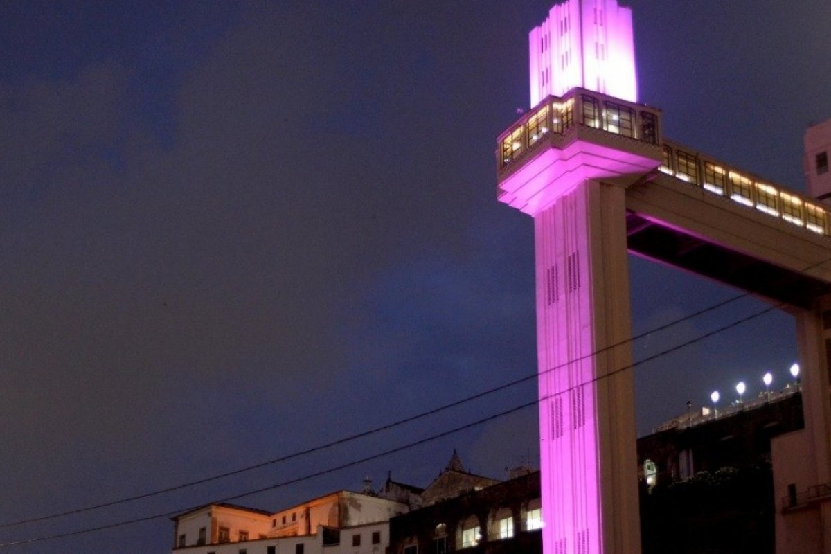 Salvador realiza exames e palestras durante a campanha do 'Outubro Rosa'; veja programação