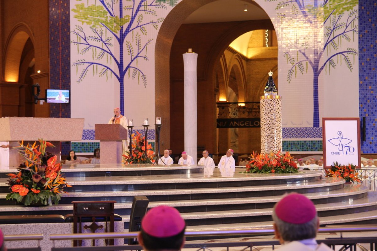 Eleições: CNBB divulga nota para reprovar a exploração da fé nas campanhas