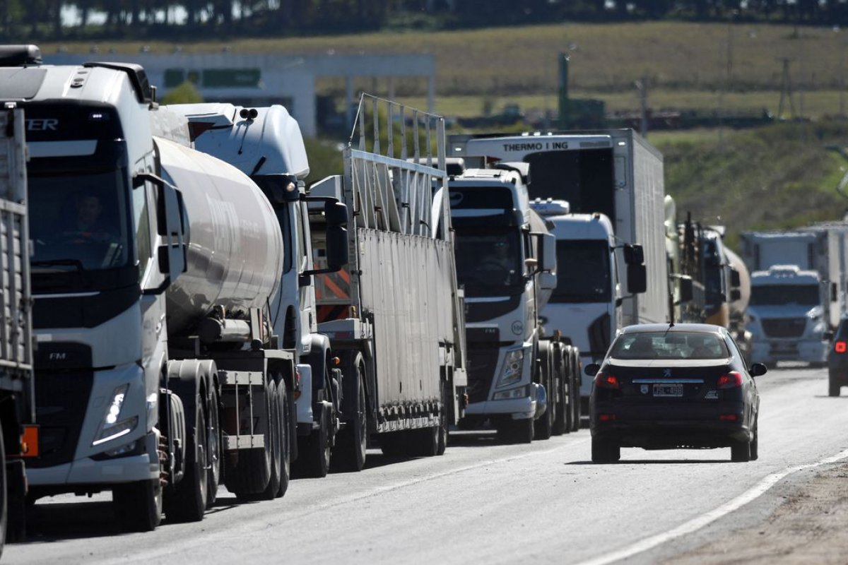 Caminhoneiros dão nota 1,7 de 5 em novo índice que avalia satisfação nas estradas