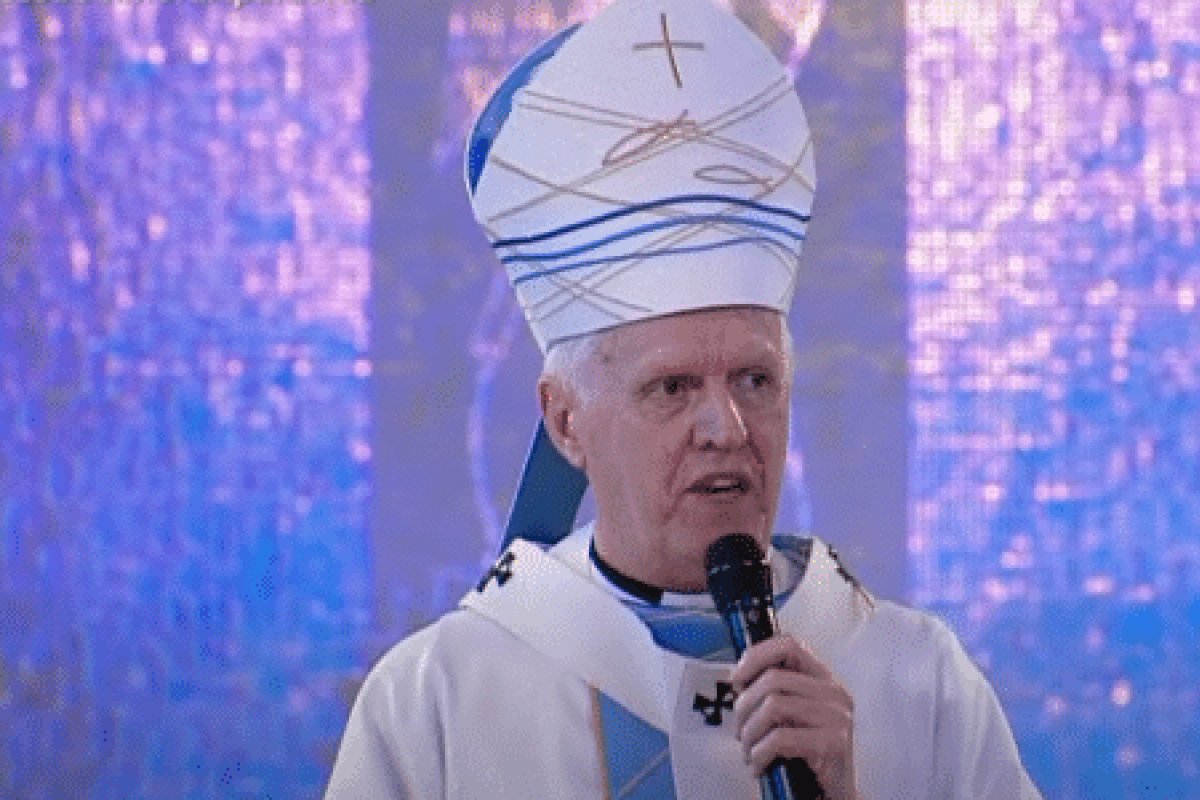 Em sermão no dia Nossa Senhora Aparecida, arcebispo diz que é preciso combater o "dragão do ódio"