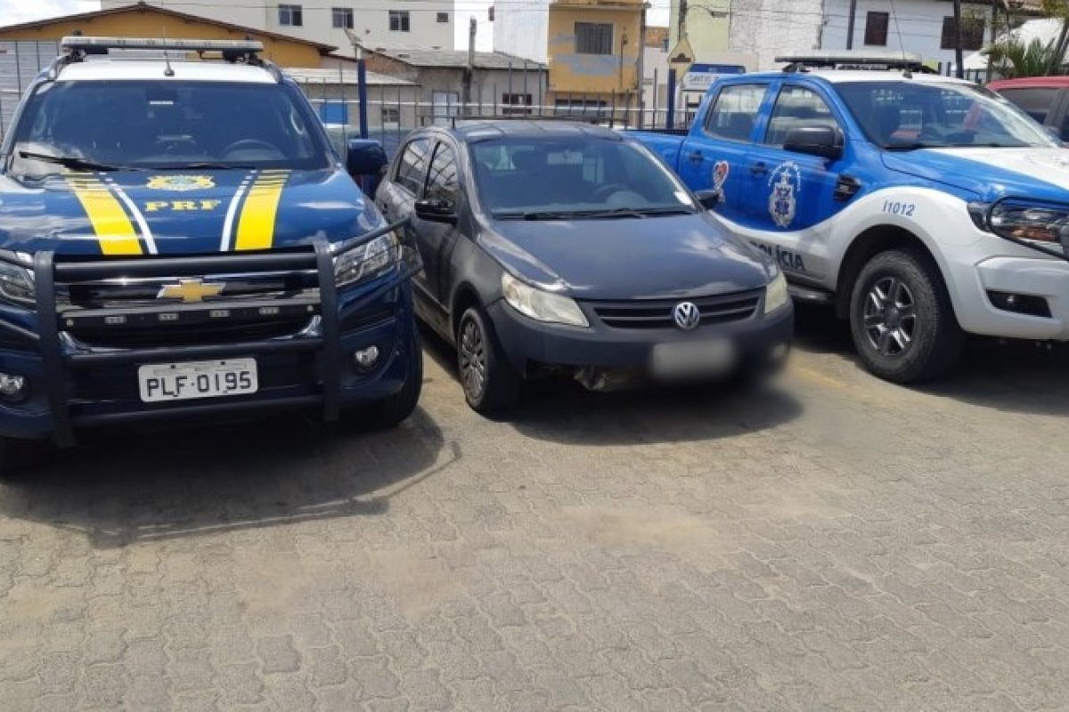 Idoso é preso com veículo clonado do sul da Bahia