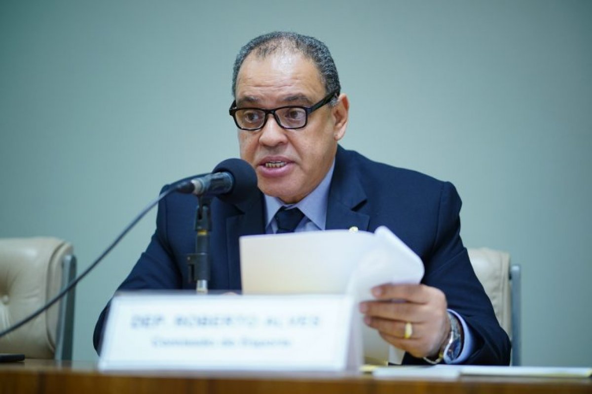 Projeto prevê isonomia a todas as crenças religiosas em políticas de incentivo ao turismo