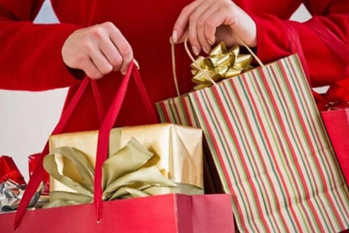 Com antecedência, comercio já entra em clima de Natal