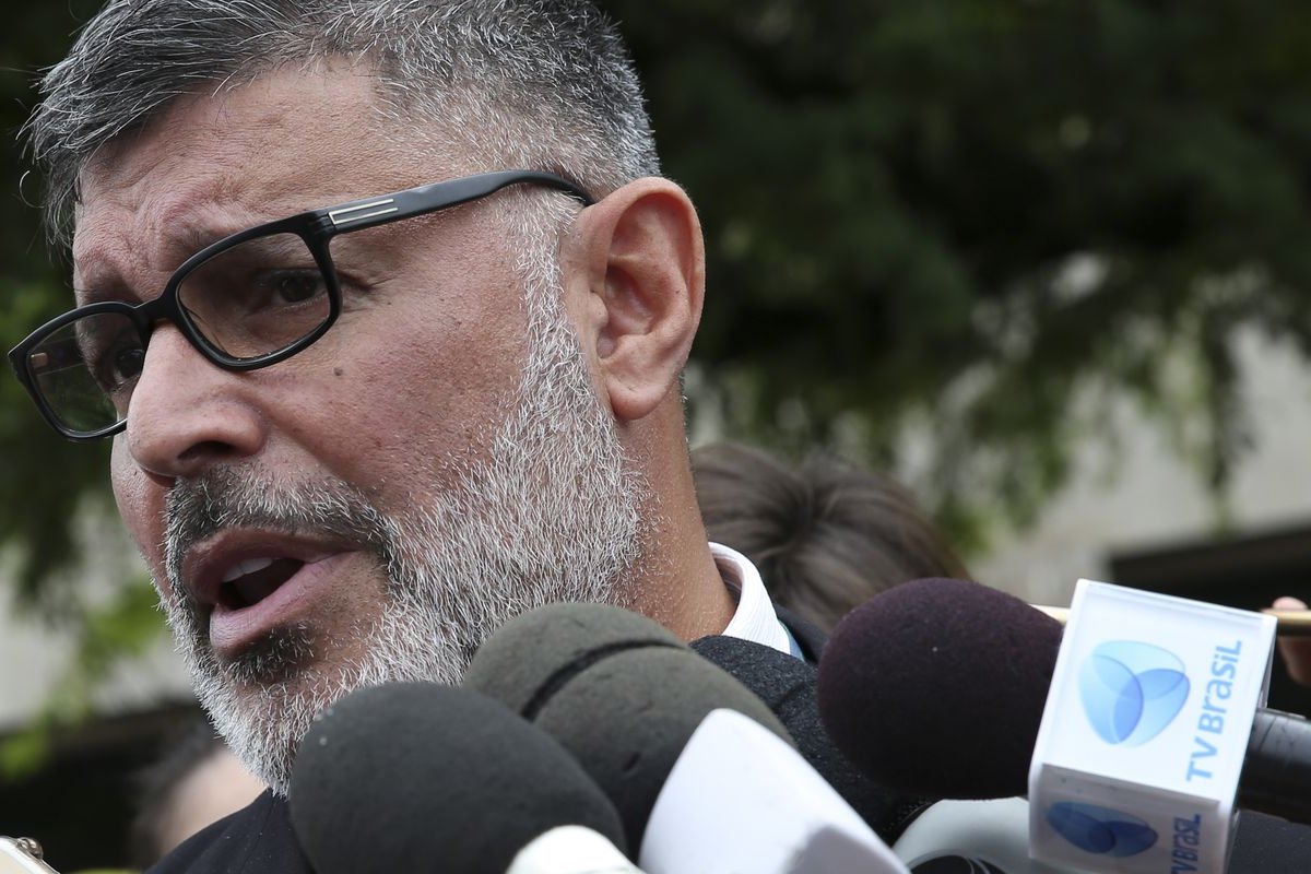 Alexandre Frota tem 30% do salário penhorado por dívida de 27 anos atrás