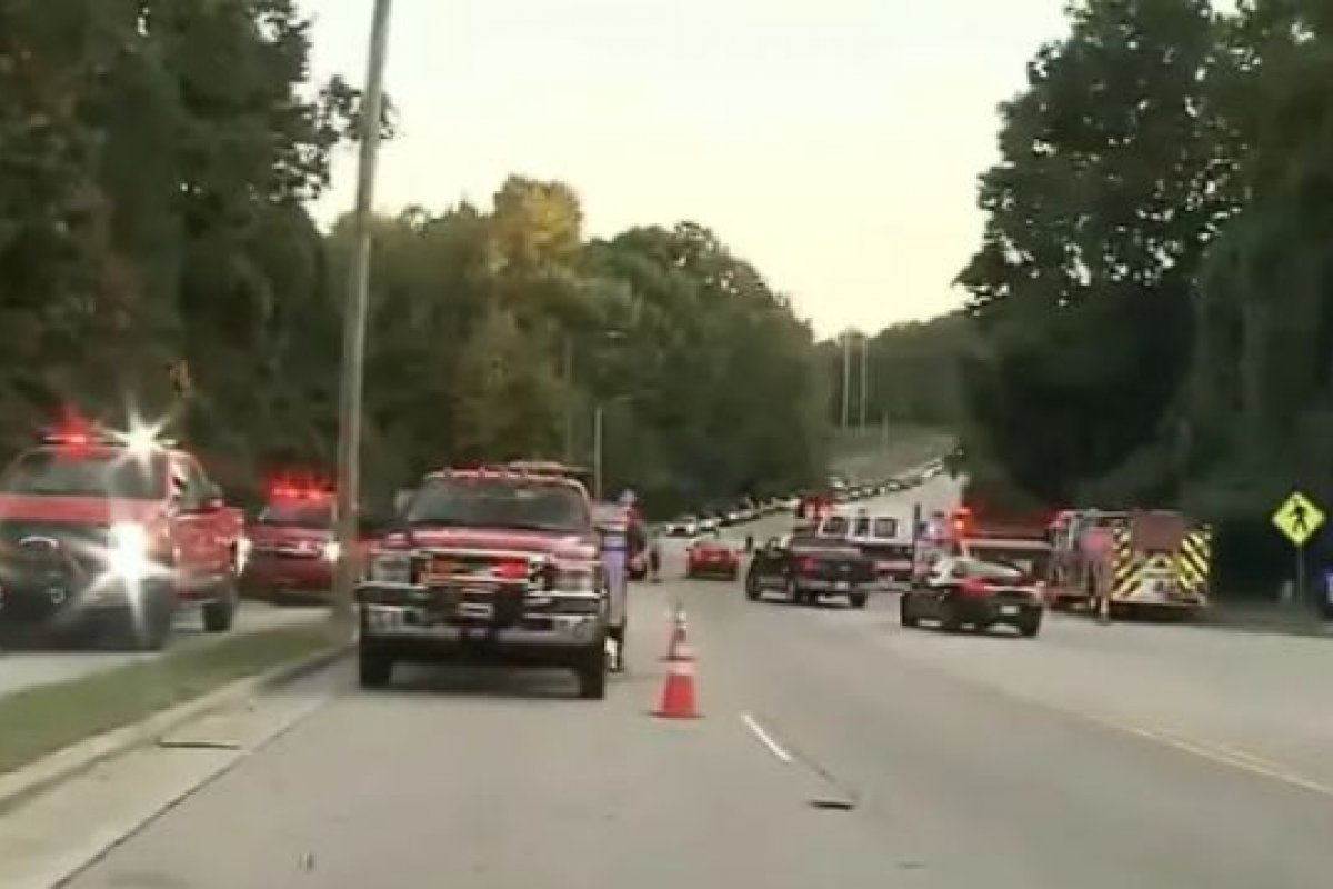 Ataque a tiros deixa cinco mortos na Carolina do Norte, EUA