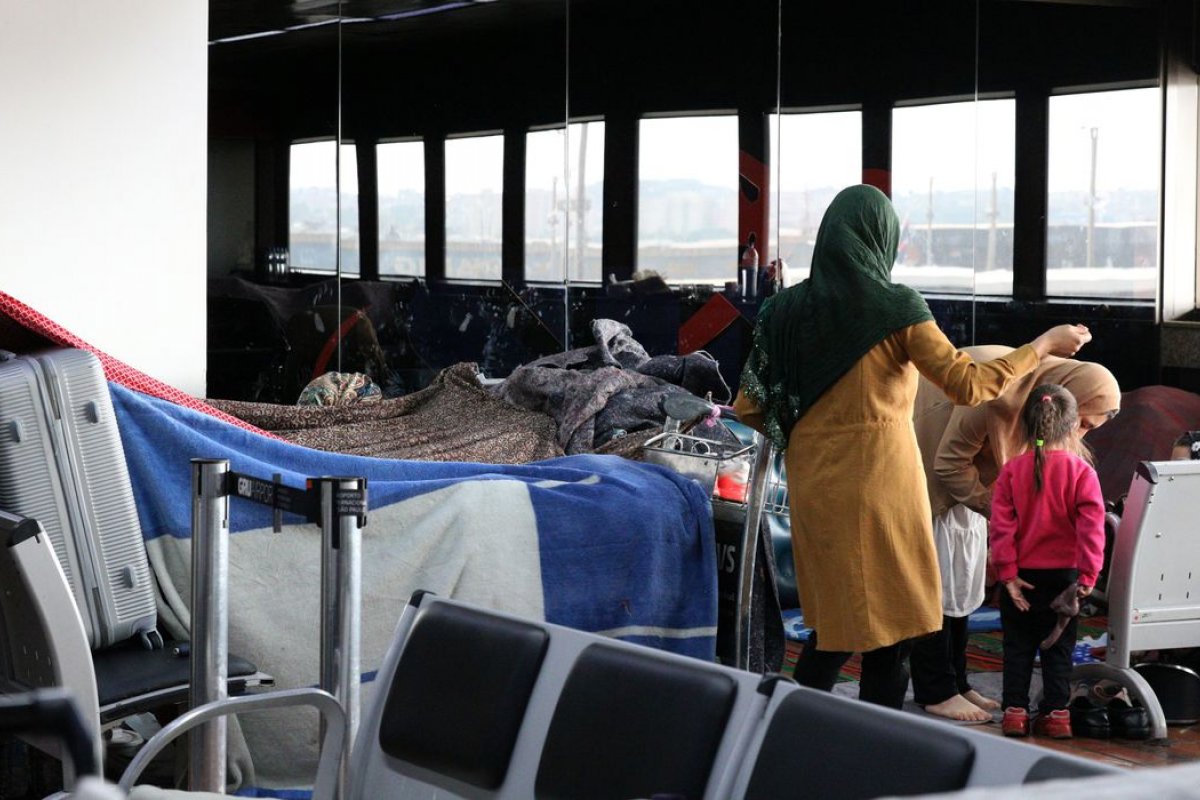 Atualmente 127 afegãos aguardam acolhimento no Aeroporto de Guarulhos