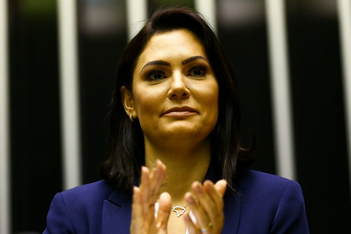 Em Fortaleza, homem atira contra igreja horas antes de evento com Michelle Bolsonaro