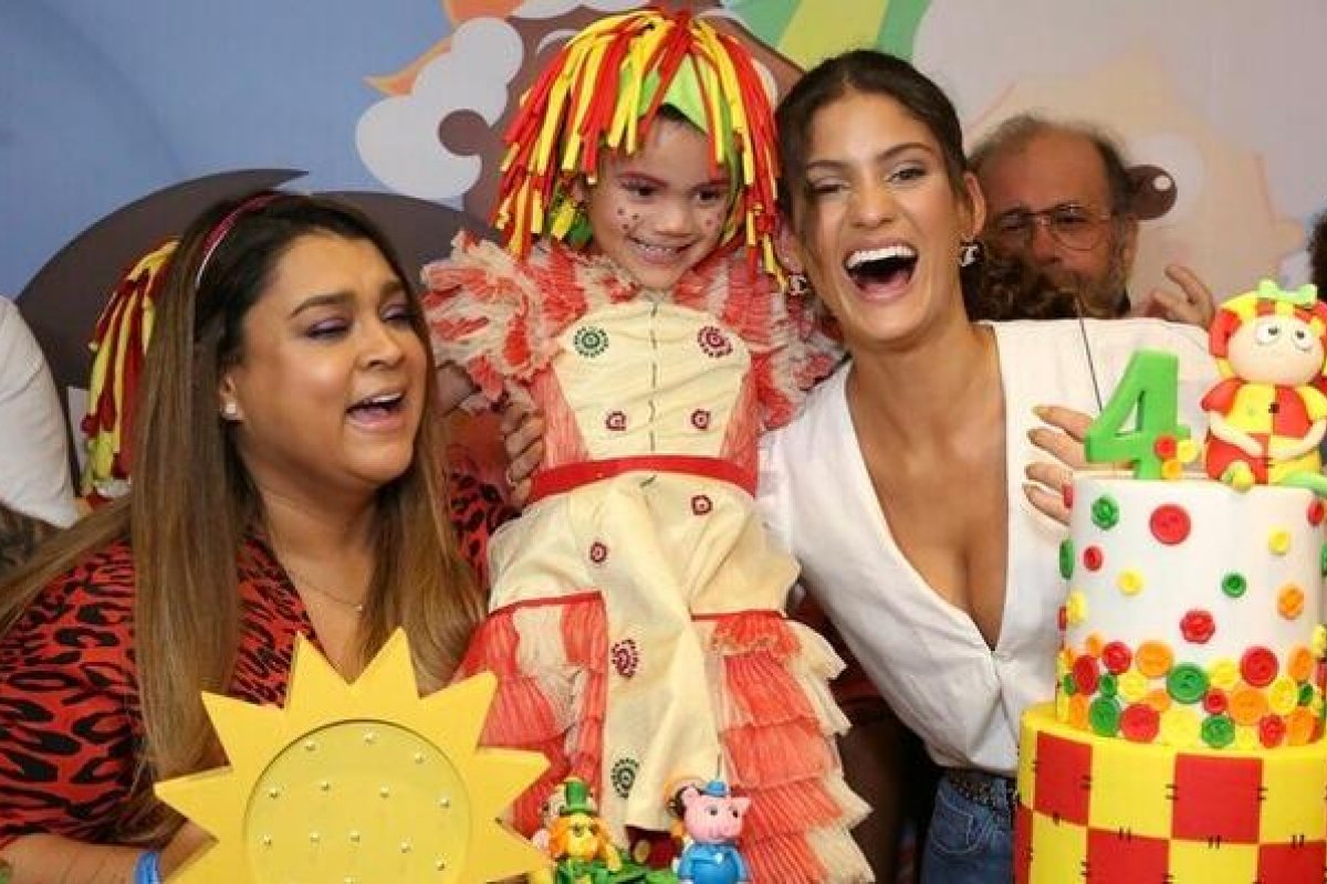 Neta de Preta Gil comemora aniversário com festa temática do Sítio do Picapau Amarelo