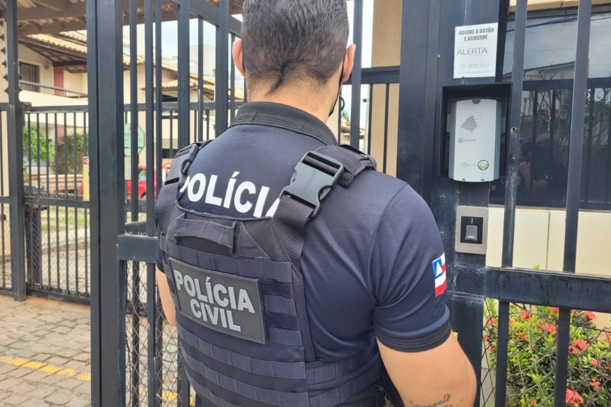 Vereador de Dias D’Ávila é preso após ameaçar colega durante sessão na câmara