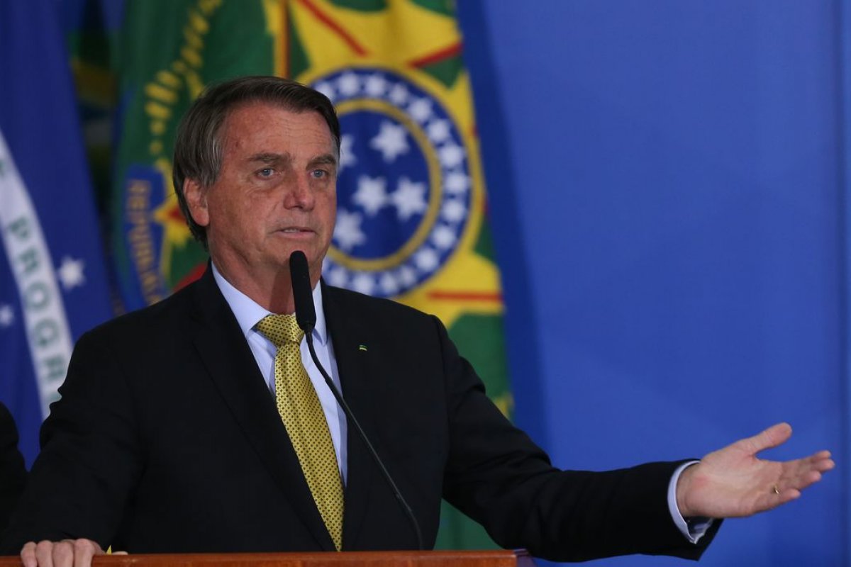 YouTube derruba entrevista em que Bolsonaro cita Venezuelanas