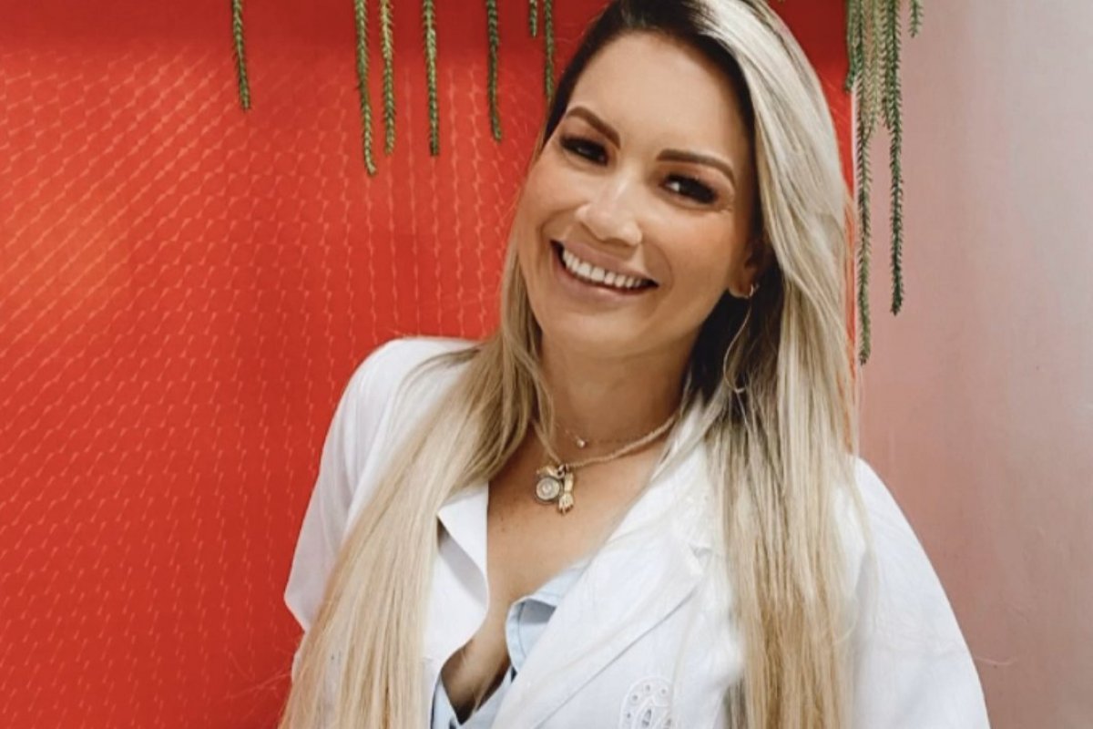 Roval celebra três anos com evento e palestra de Dr. Gabriel Almeida no The Latvian Bahia Marina!