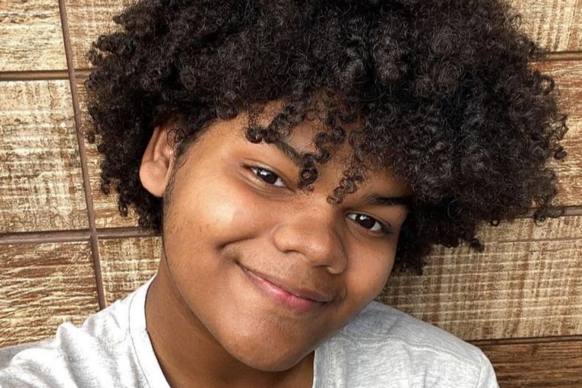 Influenciador de 15 anos é embaixador da Bienal do Livro Bahia 2022