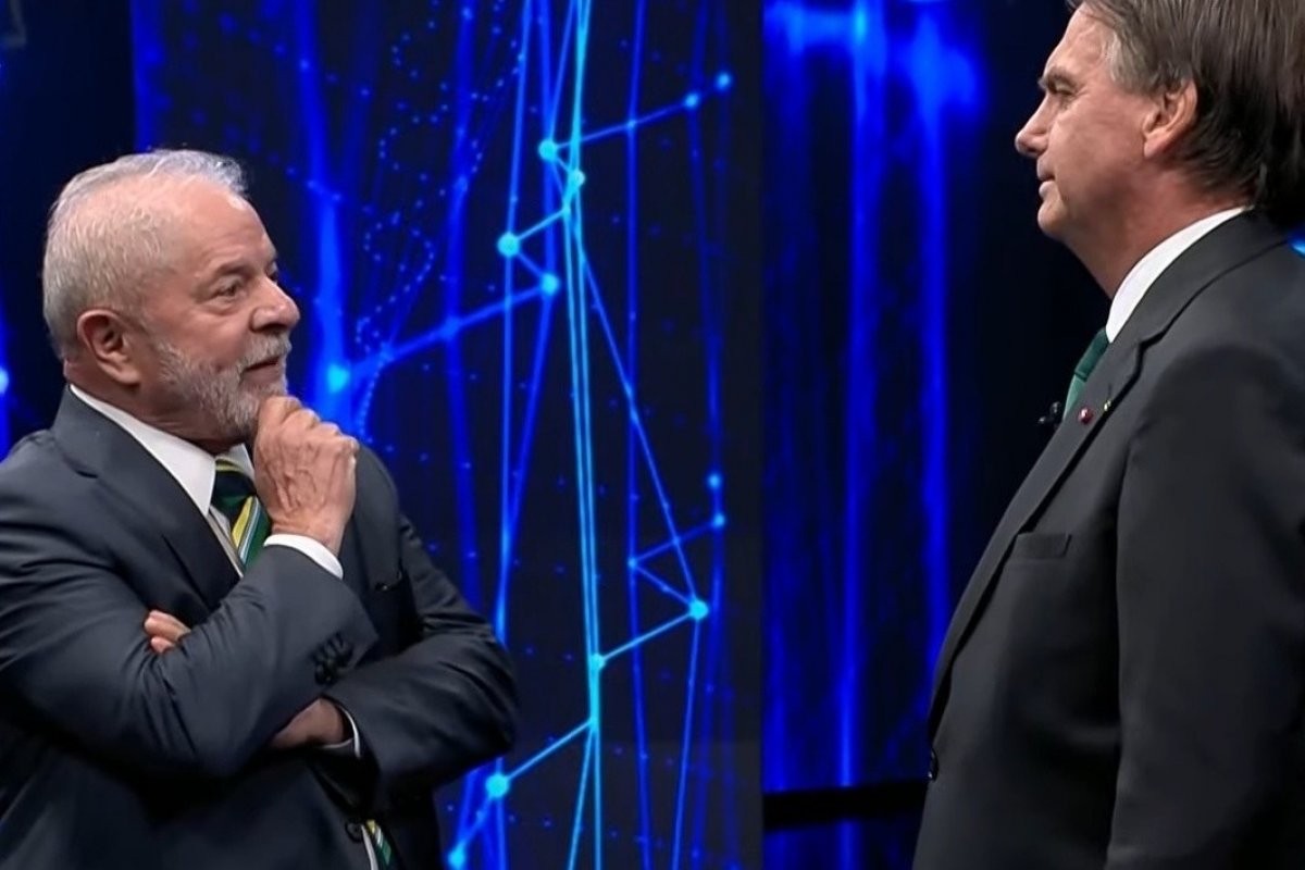 “Quem assinou? Tem igrejas?”, diz Bolsonaro sobre carta de Lula a evangélicos