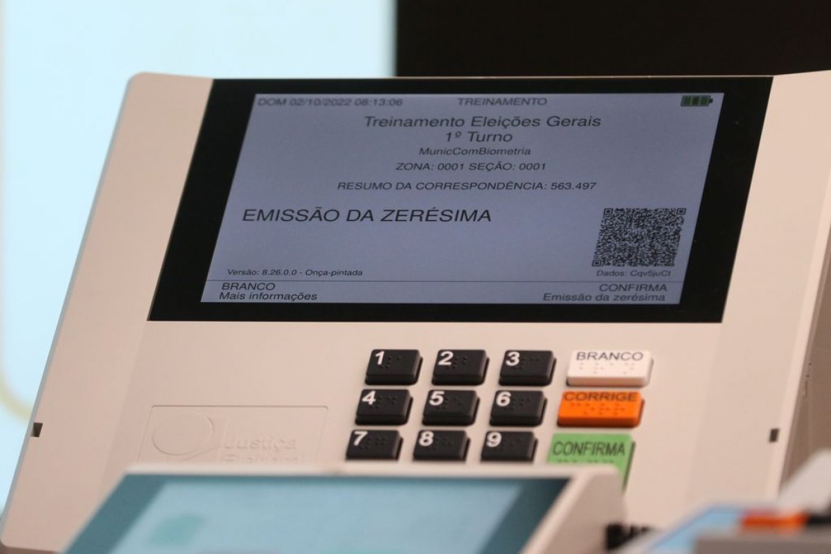 Ministério da Defesa diz que entregará relatório sobre as urnas depois do 2º turno