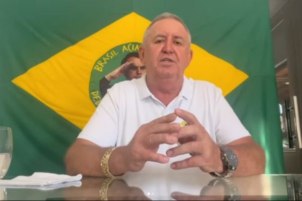 Vídeo: Empresário suspeito de orientar funcionárias a colocar celular no sutiã para filmar voto diz que era 'brincadeira'