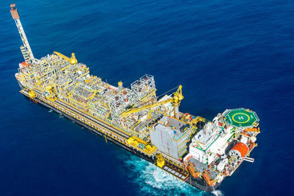 De acordo com ANP, produção de petróleo ultrapassa 4 milhões de barris por dia