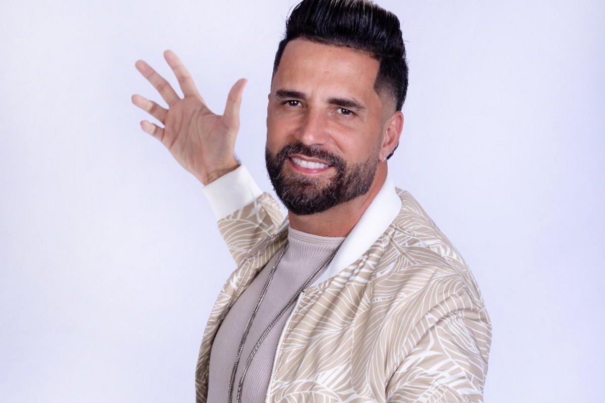 Moraes determina que redes sociais apaguem post de Latino com fake news sobre Lula