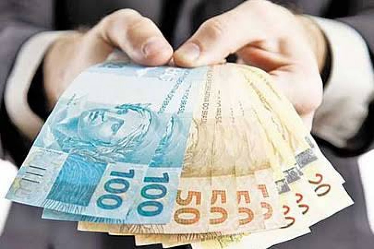 Autoconfiança dos brasileiros é um dos fatores que favorecem a formação de dívidas, diz Creditas