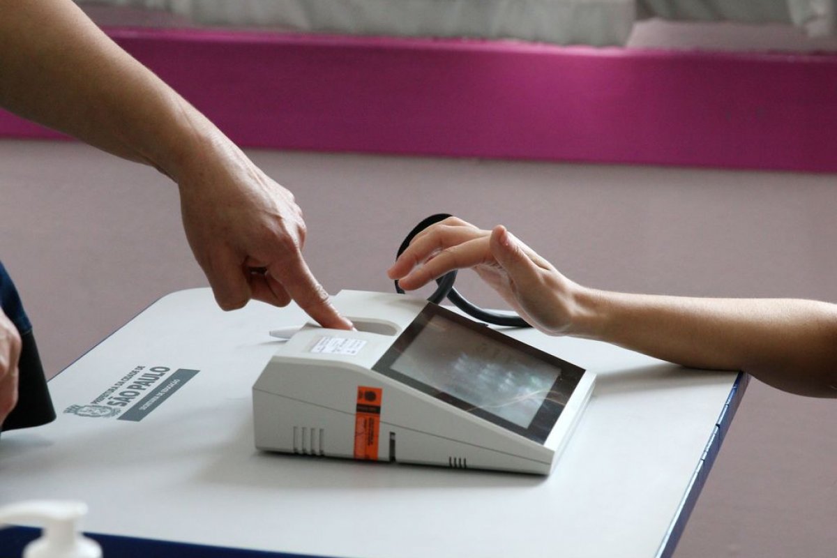 Brasileiros divulgam carta aberta apontando irregularidades no primeiro turno das eleições