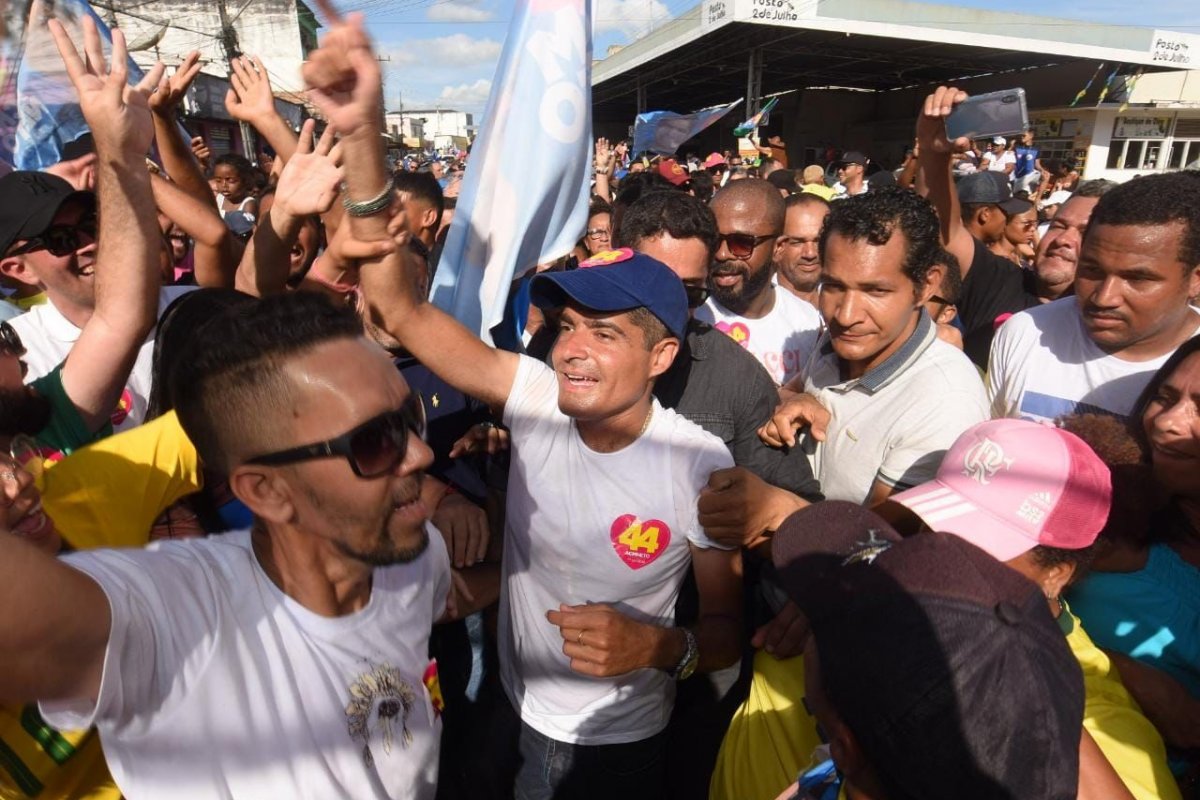 “Volto aqui pra fazer a festa de comemoração da vitória”, diz ACM em visita a Ibicaraí