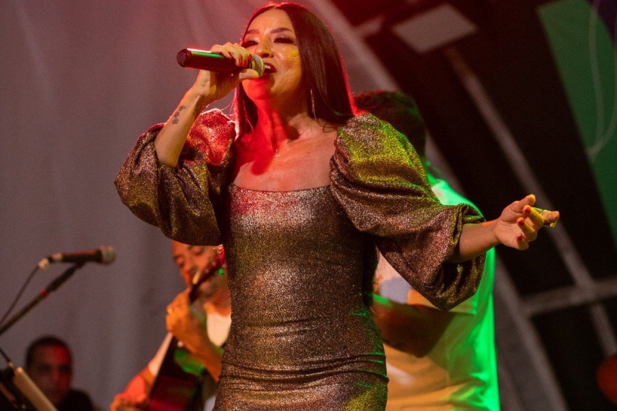 Maria Licce celebra “O Samba” em show gratuito no Pelourinho!