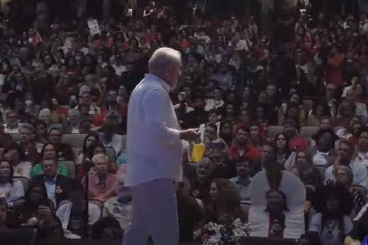 'Não será um governo do PT, mas sim do povo brasileiro', diz Lula caso seja eleito presidente