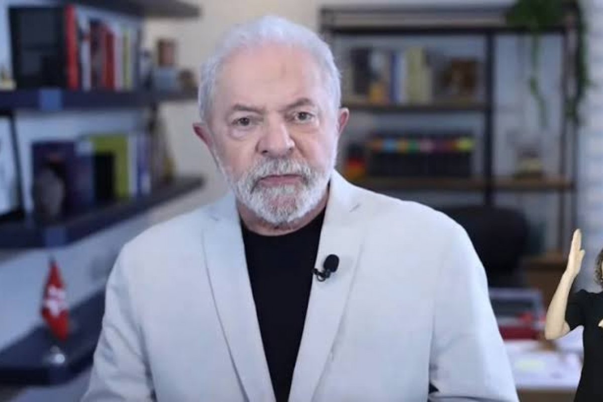 “O cara deveria estar dopado”, disse Lula ao criticar ofensas proferidas por Roberto Jefferson contra Cármen Lúcia