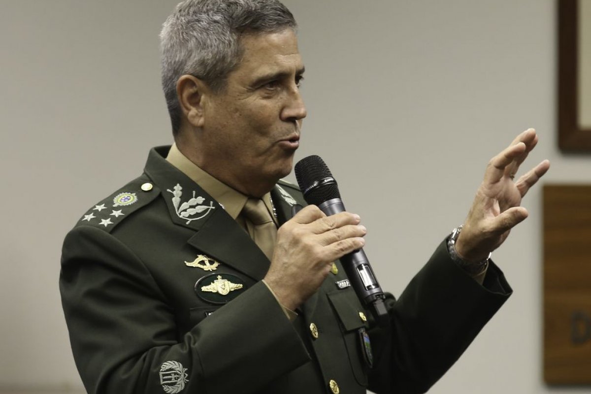 “O julgamento daquele 'cara' será na urna”, diz Braga Netto sobre Lula