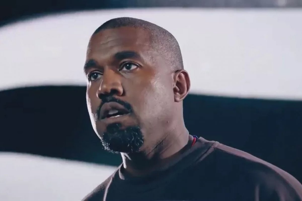 Kanye West deixa de ser bilionário, diz Forbes