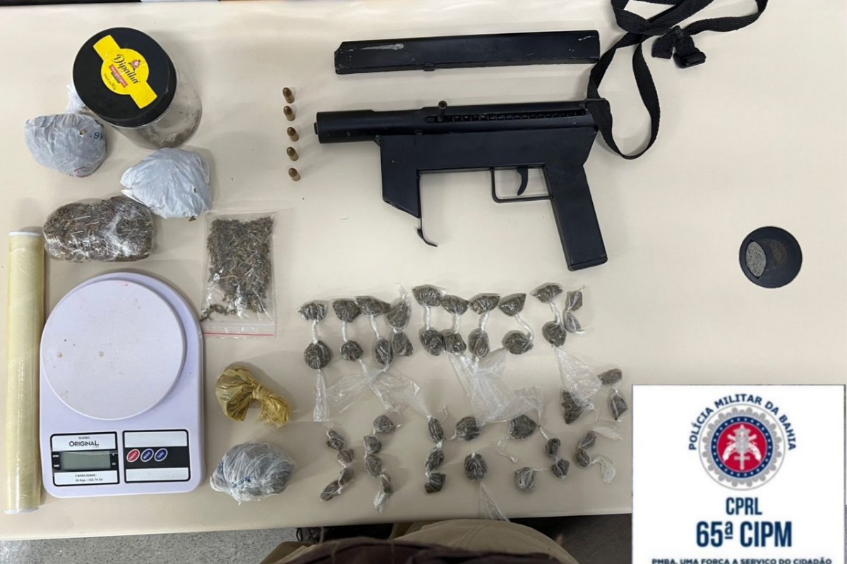 PM apreende submetralhadora e drogas em Feira de Santana