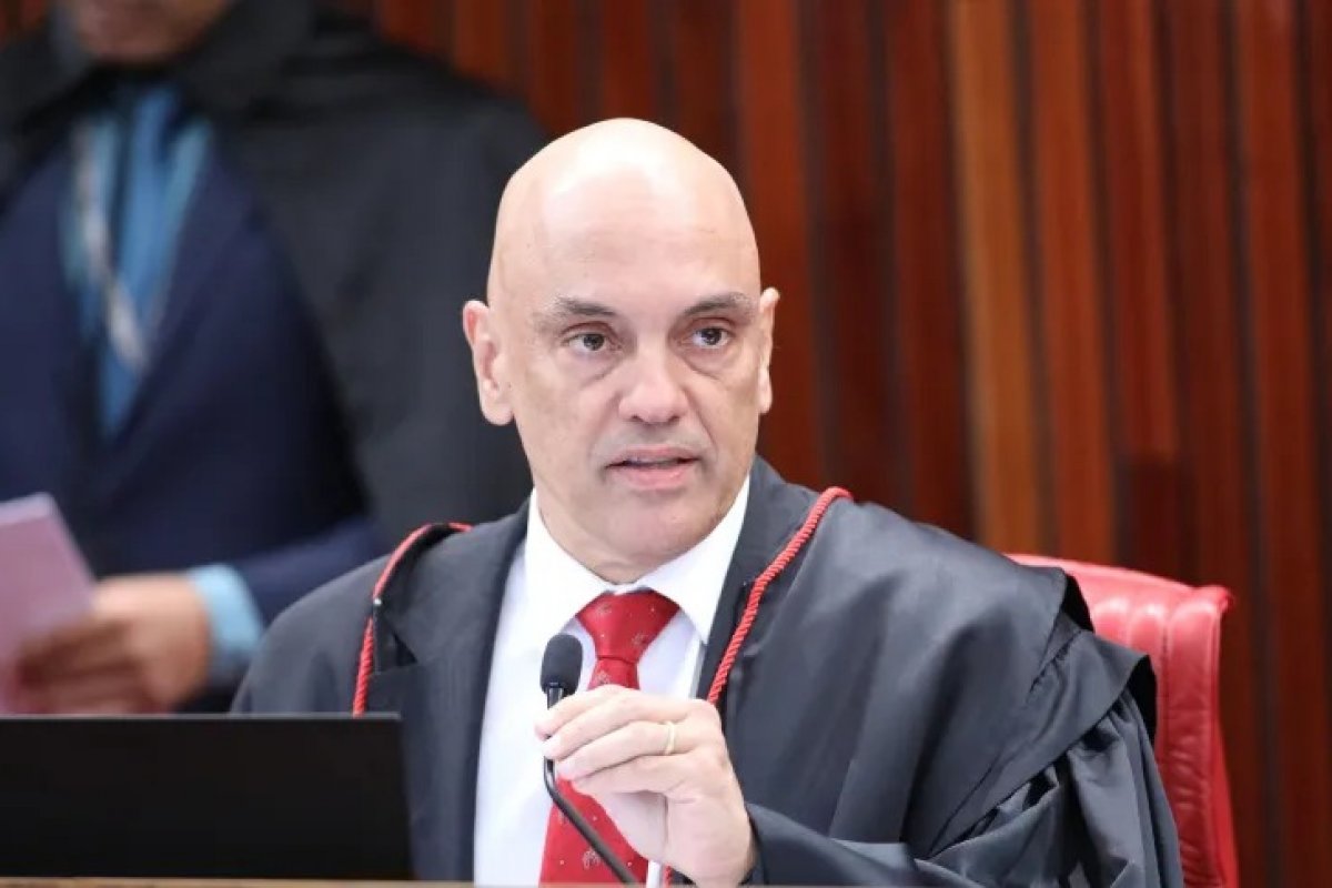Moraes determina que Telegram remova grupos que disseminam mensagens atentatórias