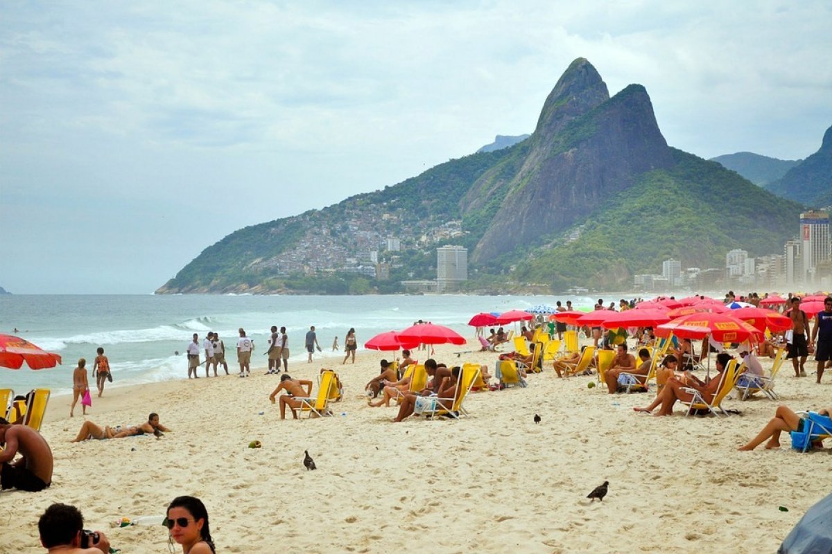 Mais de 718 mil estrangeiros já têm passagens para o verão no Brasil, aponta Embratur