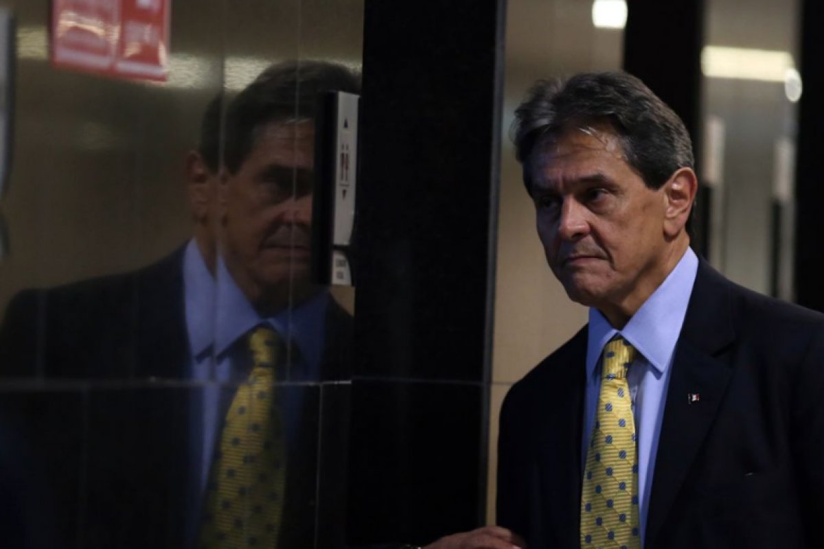 Forças Armadas vai notificar notificar Roberto Jefferson do cancelamento de seu registro como CAC