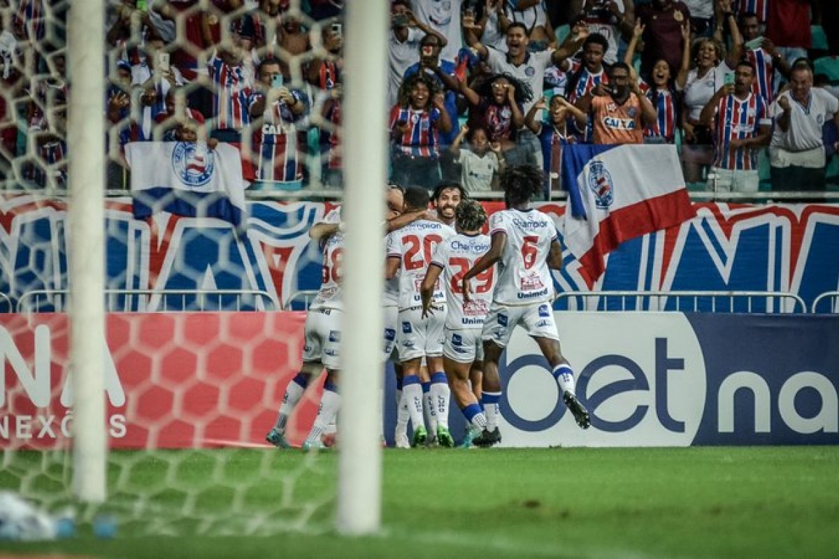 Vídeo: Com recorde de público na Fonte Nova, Bahia leva empate no fim e deixa acesso para última rodada; veja o gol Tricolor