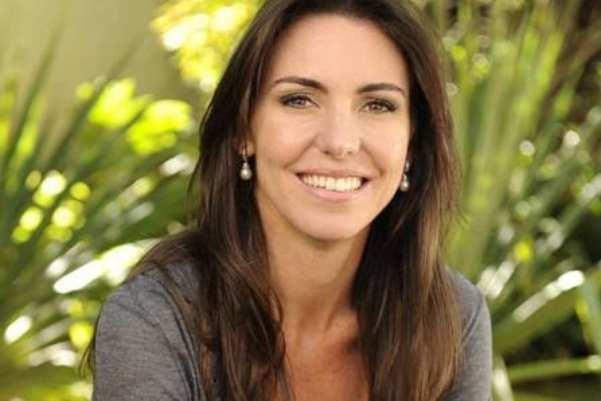 Band renova contrato com a jornalista Glenda Kozlowski!