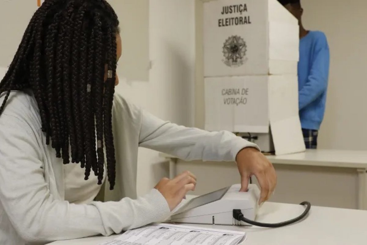 Número de mesários voluntários quase dobrou de 2018 a 2022