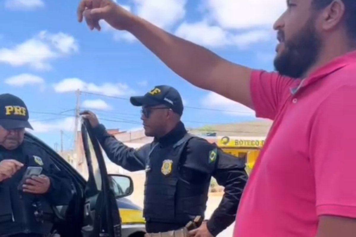 Vídeo: prefeito de Jacobina discute com PRF por realização de blitz neste domingo (30)