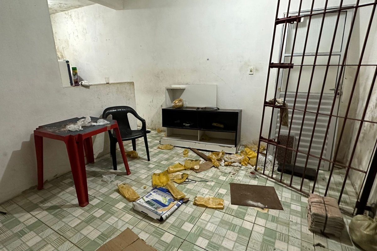 Polícia Civil desativa laboratório e apreende 200 quilos de maconha na Praia do Cantagalo