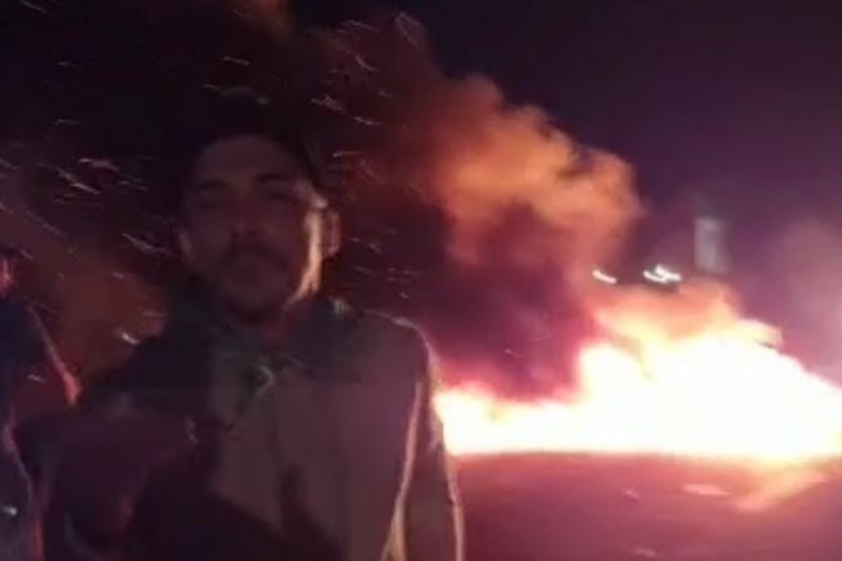 Vídeo: manifestantes bloqueiam a BR-116 em Feira de Santana