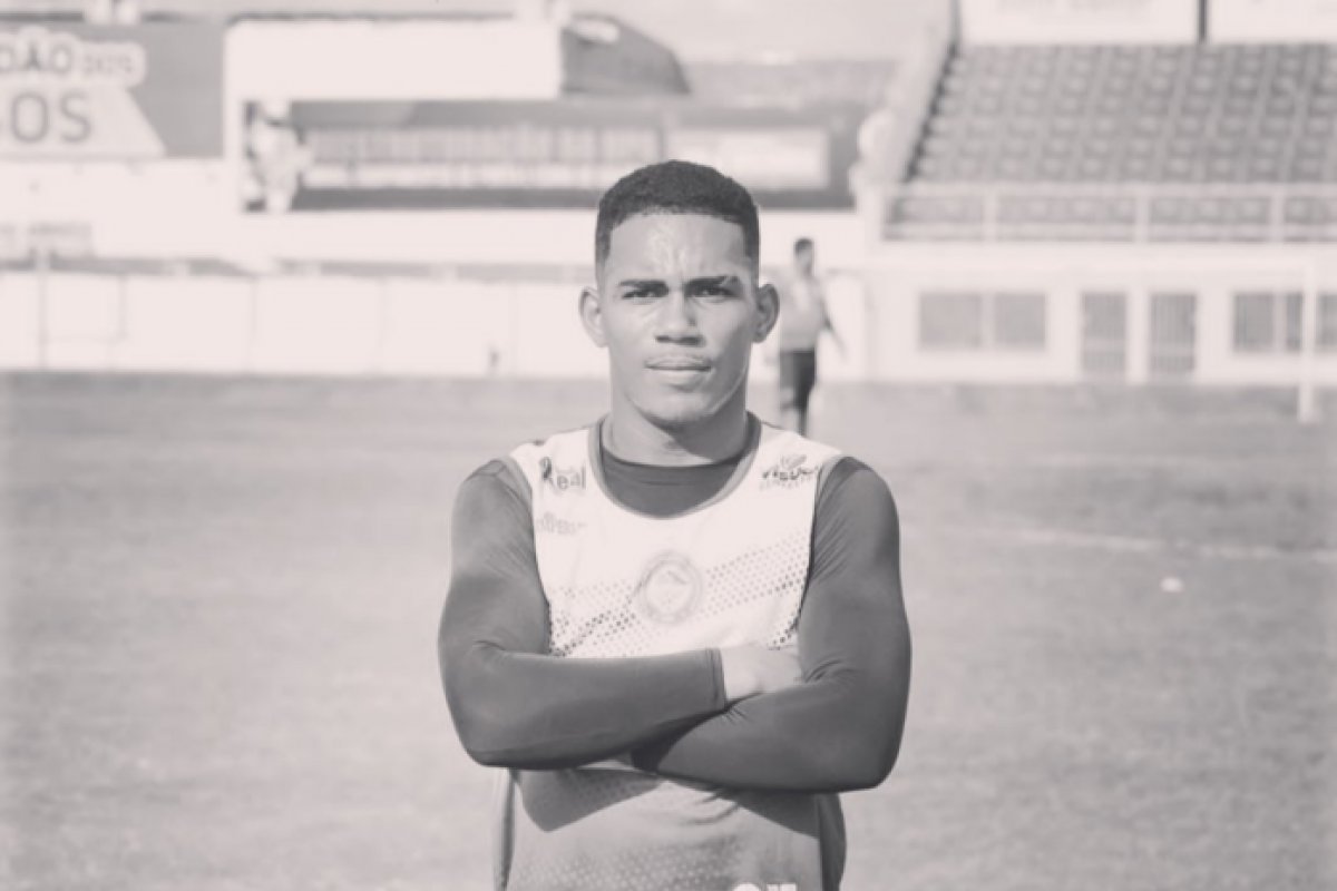 Polícia identifica suspeito de matar jogador de futebol durante comemoração do resultado do 2º turno na Bahia