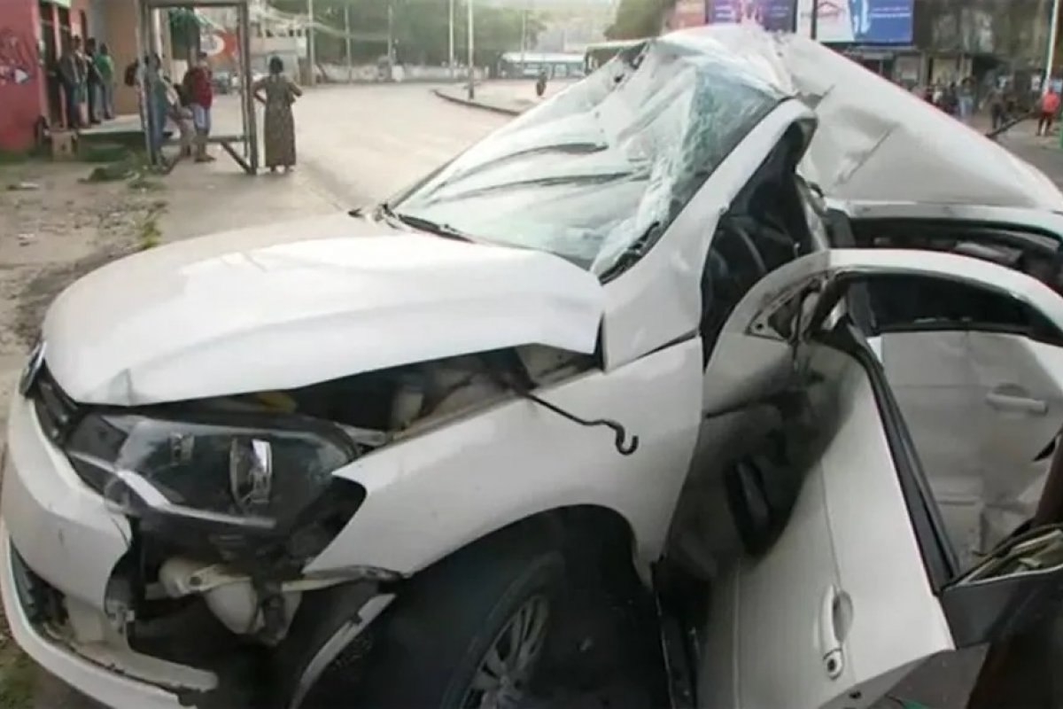 Quatro homens suspeitos de roubos a carros são presos em Salvador