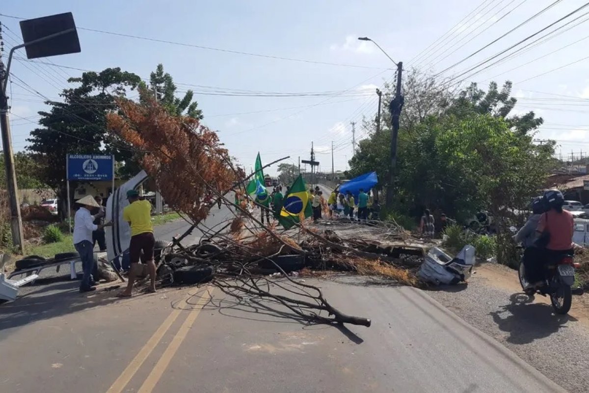Piauí pode ficar sem gás de cozinha com fechamento de rodovias, alerta sindicato