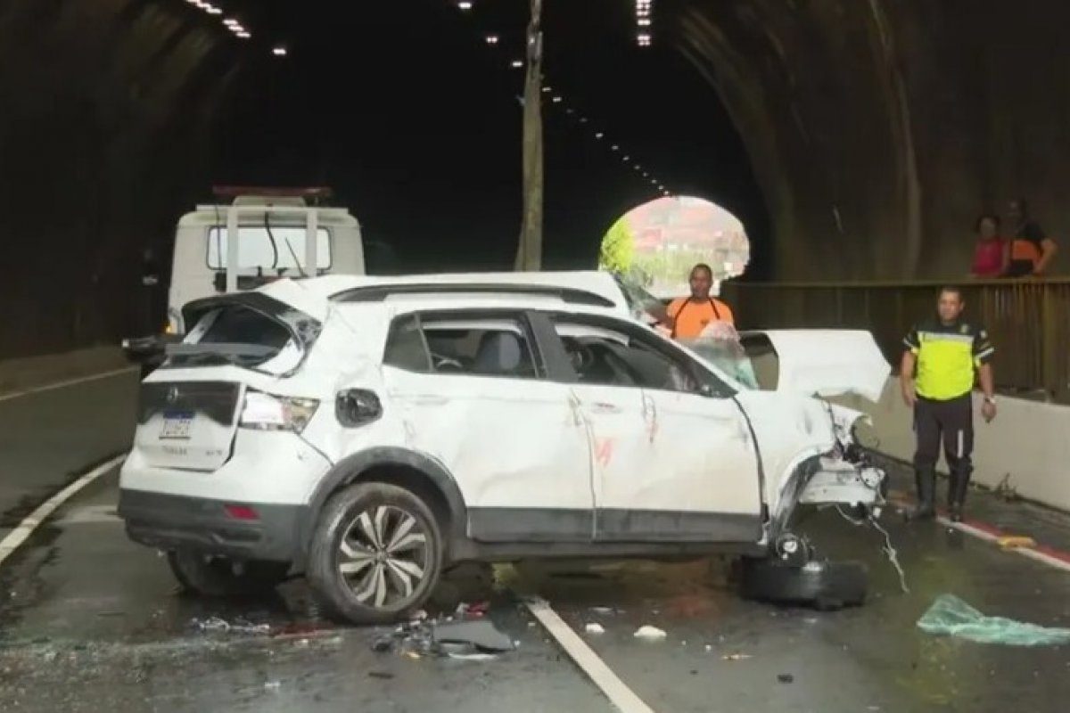 Colisão em parede de túnel deixa homem em estado grave em Salvador
