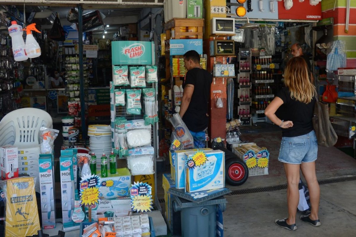 Confiança do empresário do comércio cresce 0,7% em outubro, aponta CNC