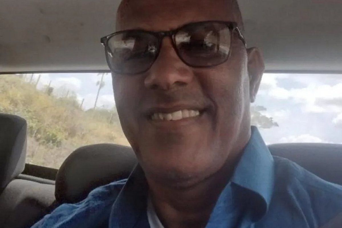 Operação 'Tir Ami' cumpre mandados de busca e apreensão nas casas de PMs investigados por morte de policial em Itajuípe