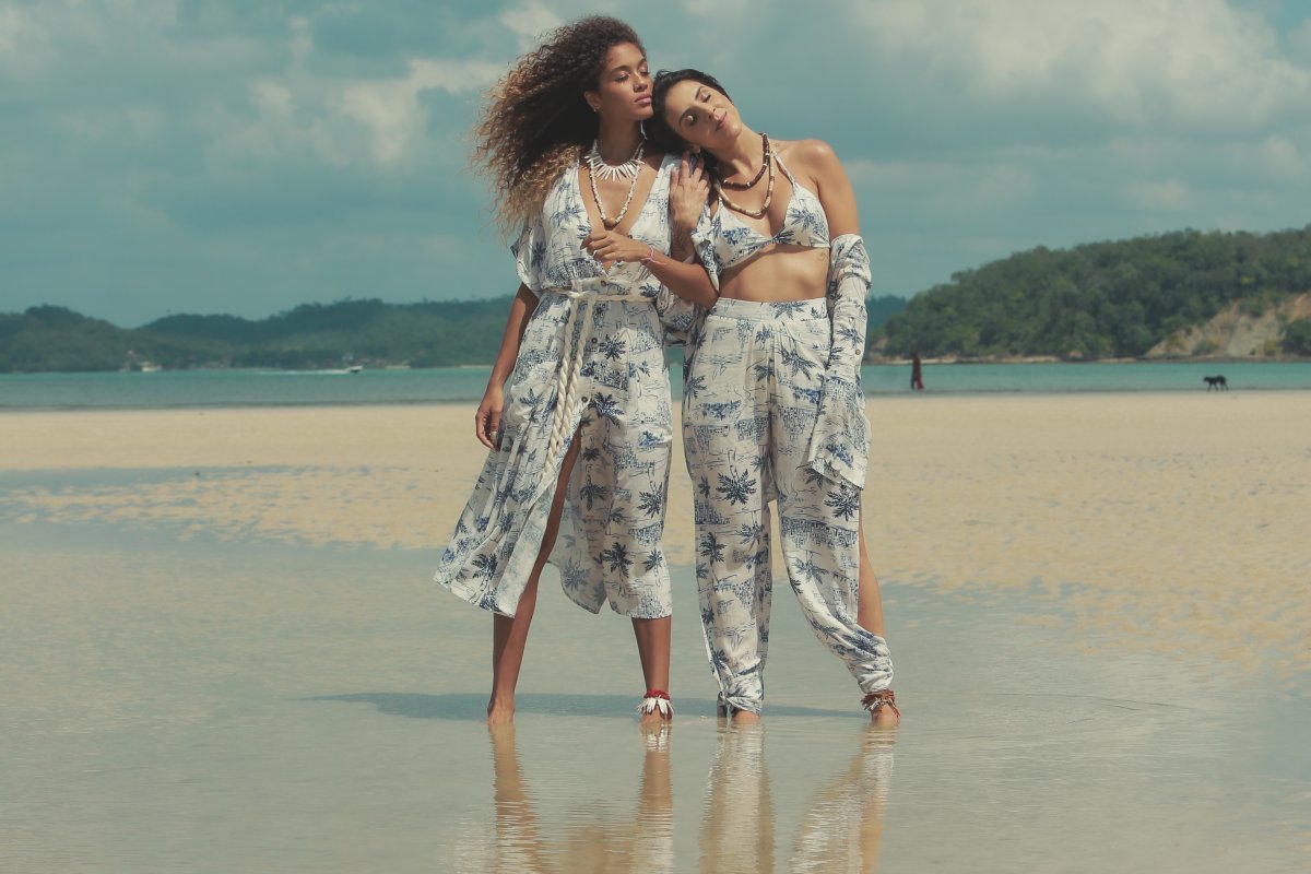 Carola Hoisel inaugura pop-up na Pituba e lança collab em parceria com Livia Cady