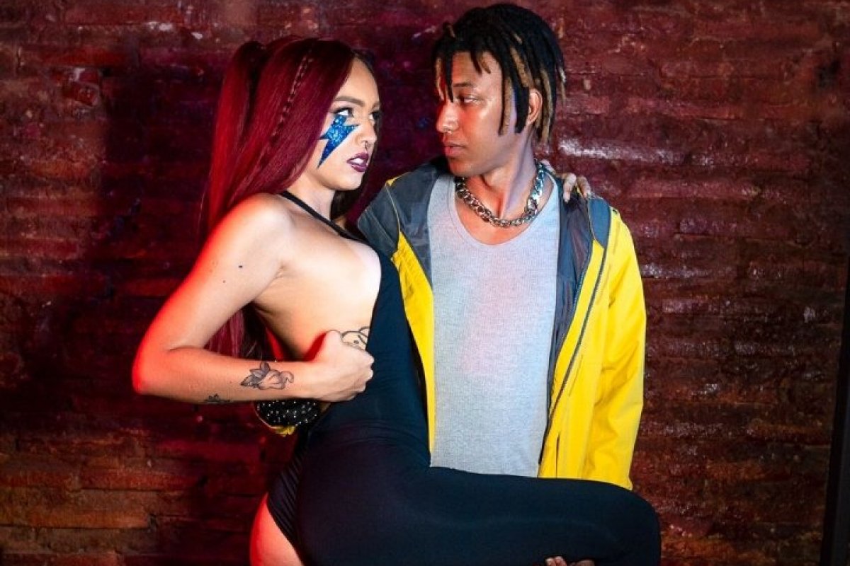 Hit de ‘A Travestis’ ganha versão remix com clipe oficial gravado no Centro Histórico!