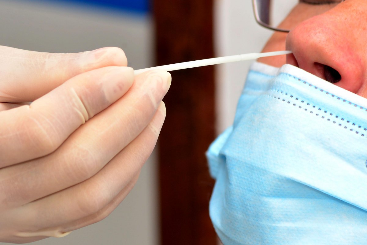 Covid-19: Fiocruz indica aumento de casos na população adulta do Amazonas