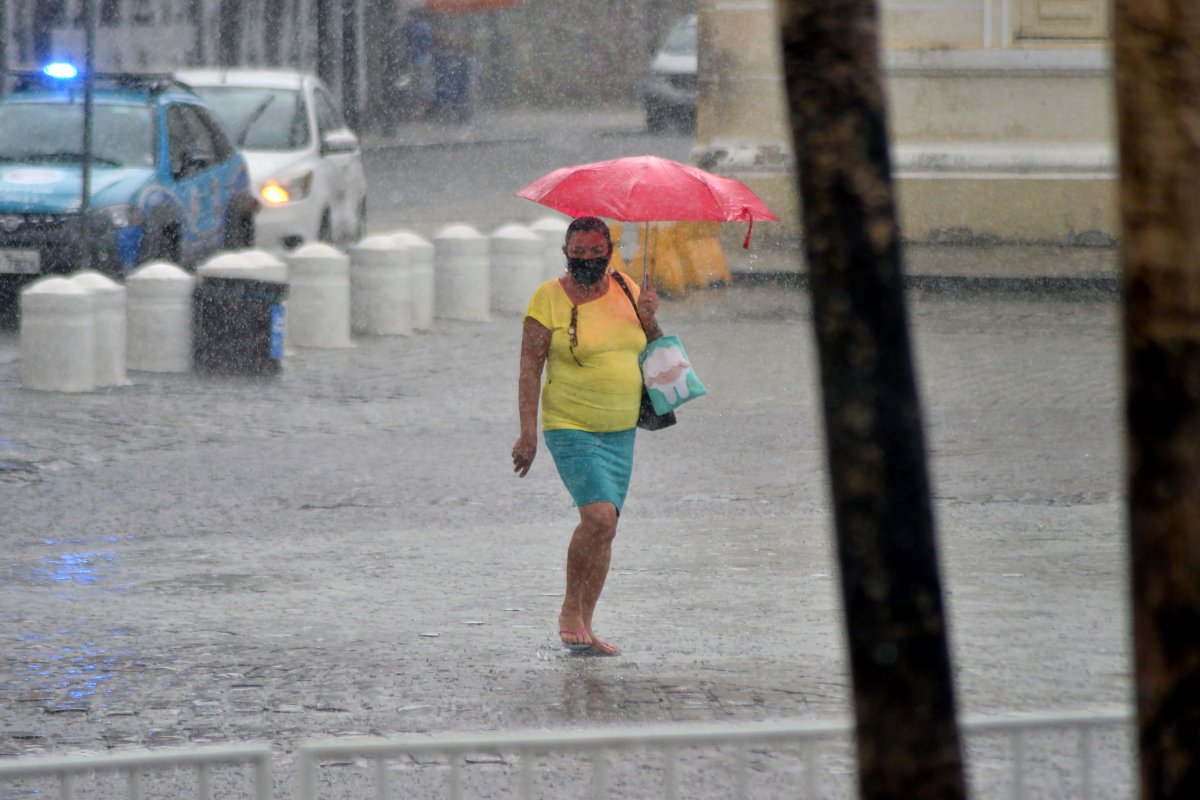 Bairros de Salvador registram acumulados de chuva, aponta Codesal