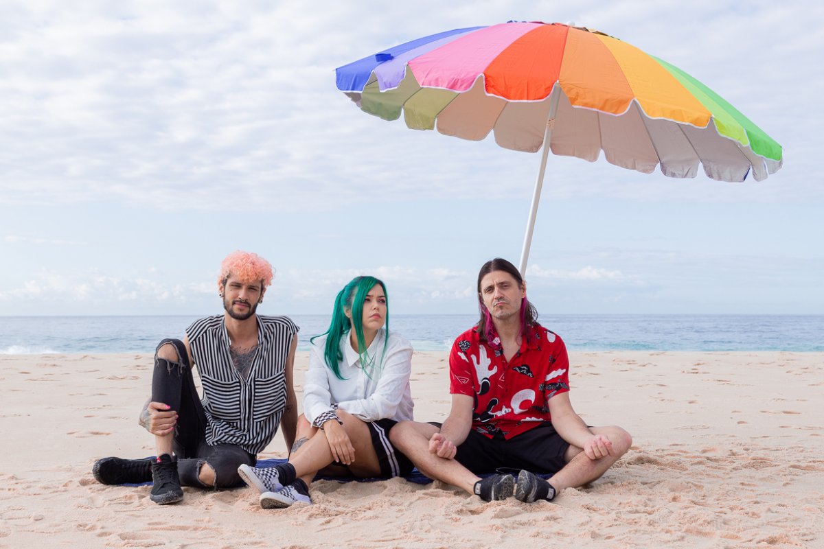 Após show no Rock in Rio, Drenna convida a desestressar em ‘A Praia’